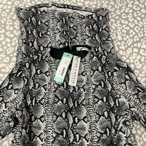 Alice + Olivia Delora Dress… NWT… size 6
